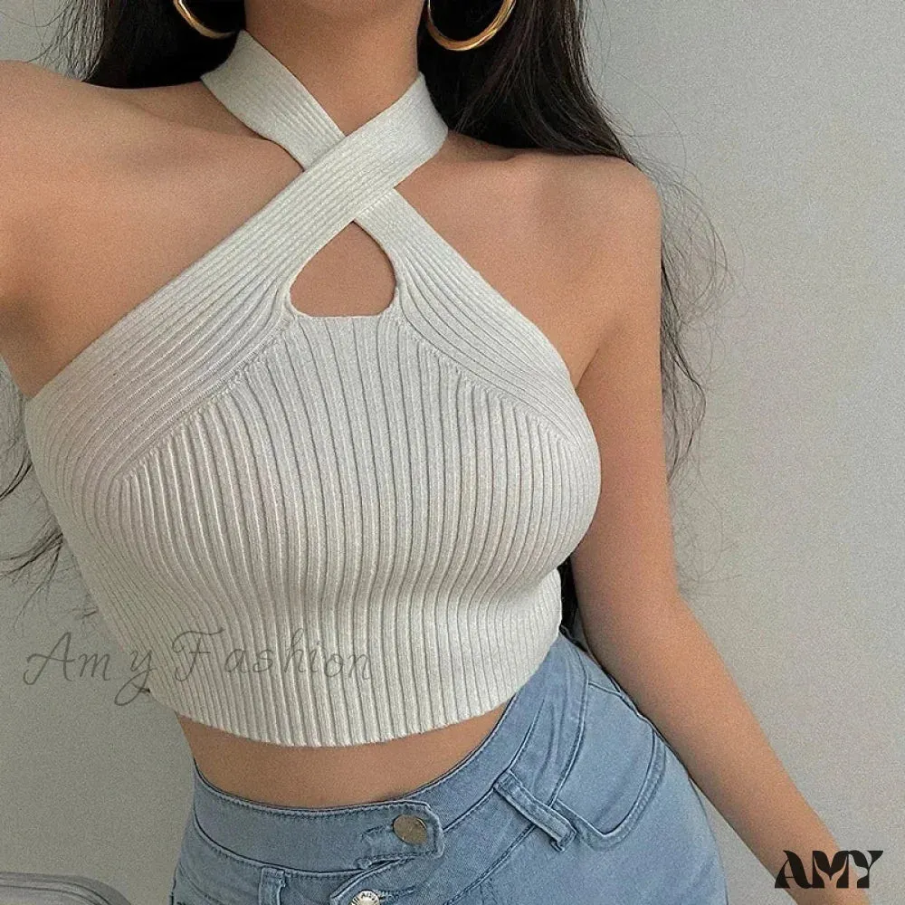 Close Fitting Simple Style Solid Color Halter Neck Sleeveless Casual Crop Top