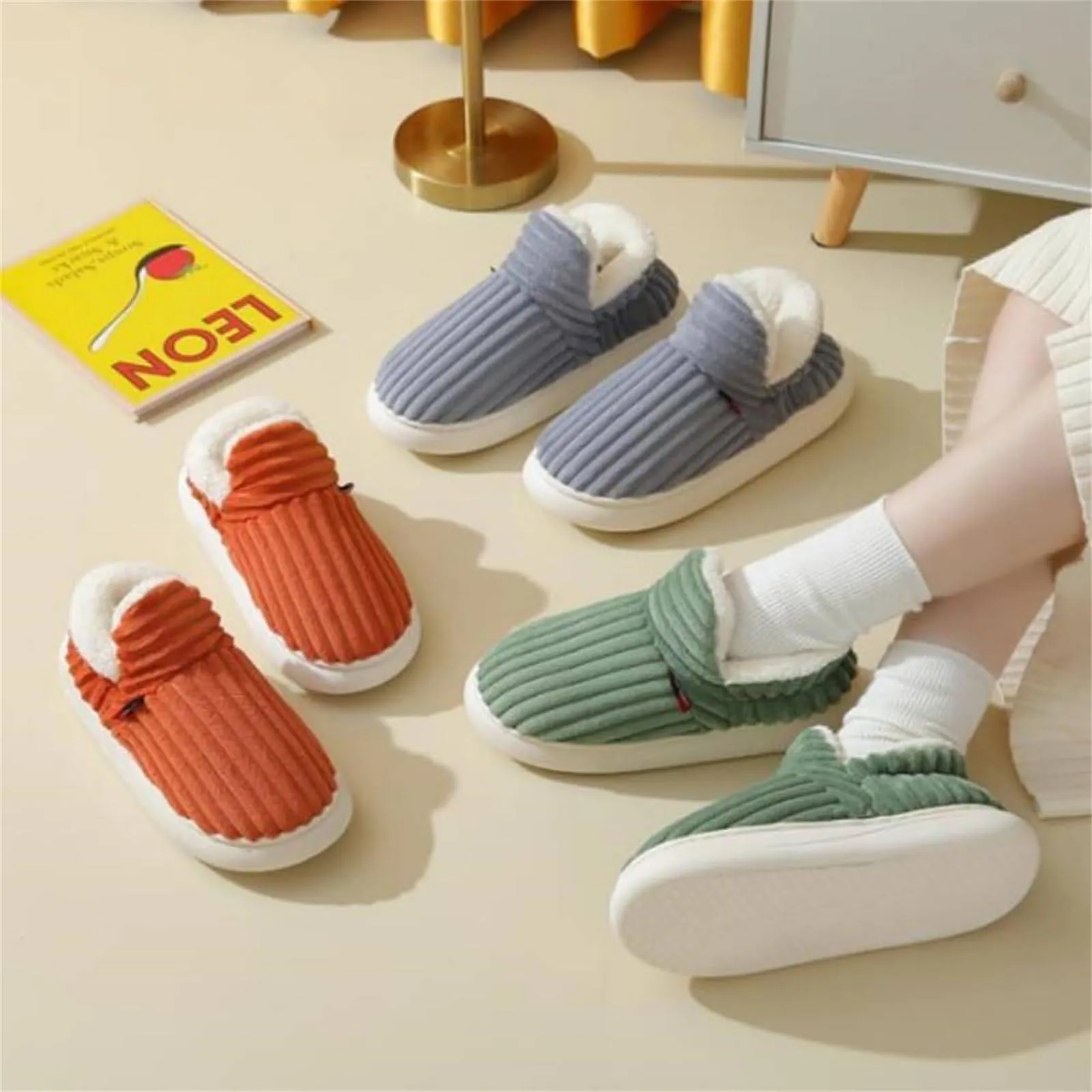 Cozy Winter Cotton Plush Slippers – Warm Indoor & Outdoor Fleece Slippers for Couples