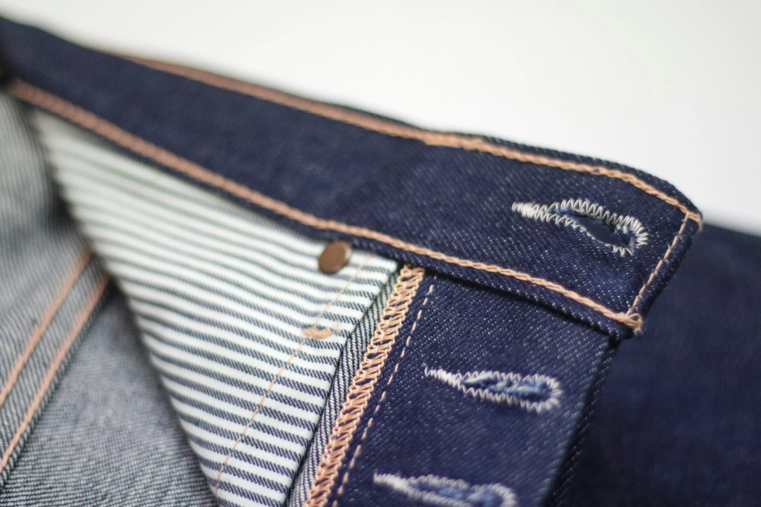 NST131 - MEDIUM BLUE DENIM LIVIDUS SELVEDGE